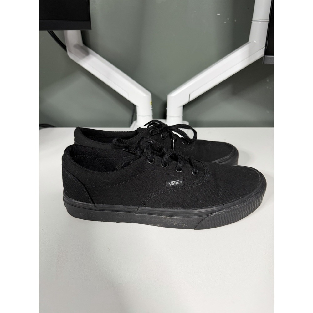 Vans Women's Doheny Sneakers canvas  Black sz 8.5 New in box